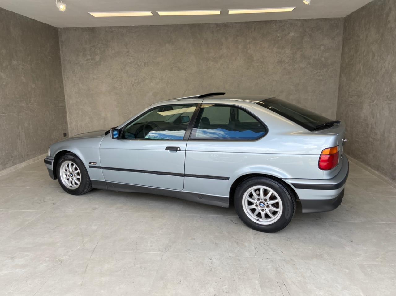 BMW 318i