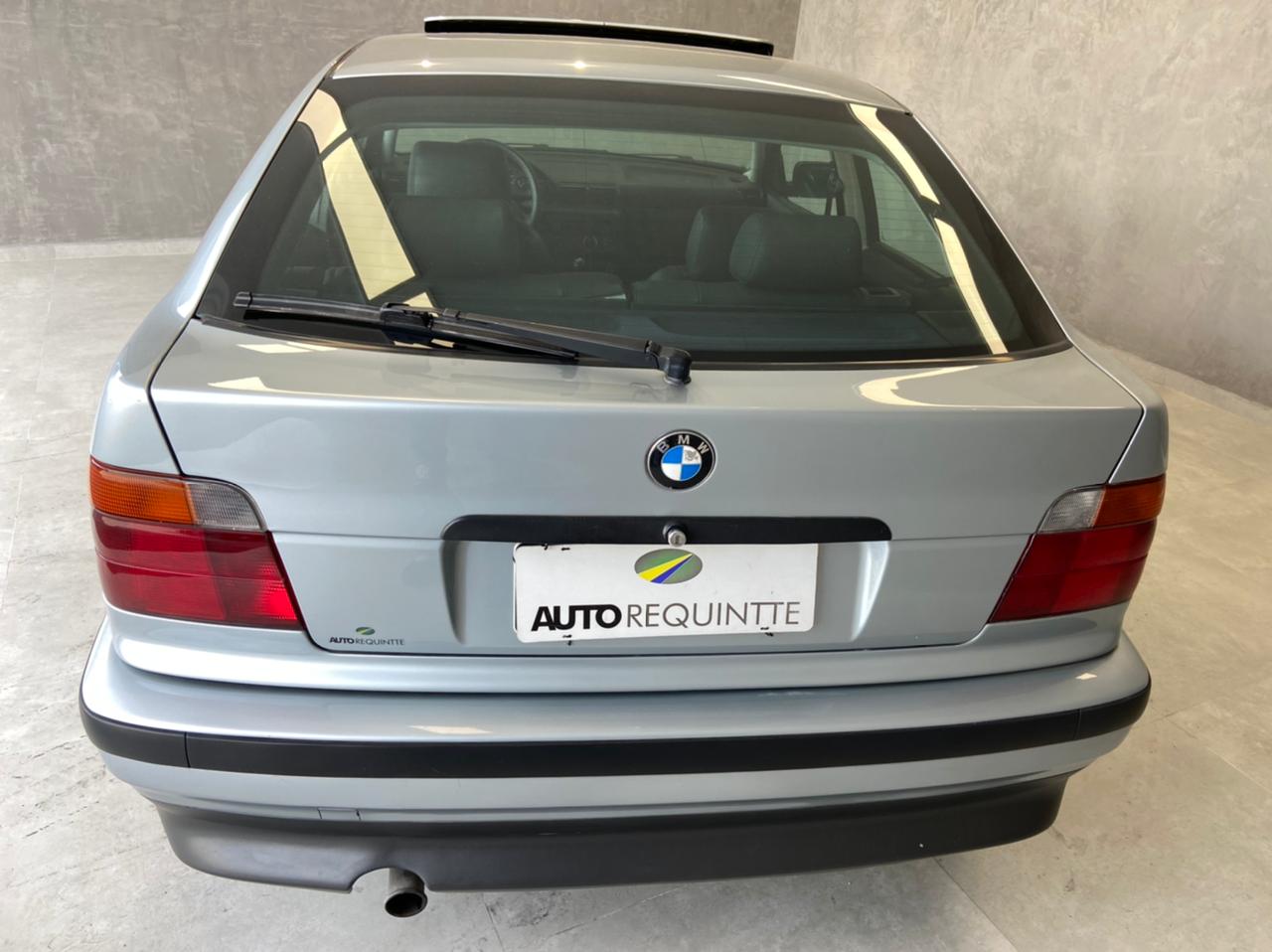 BMW 318i