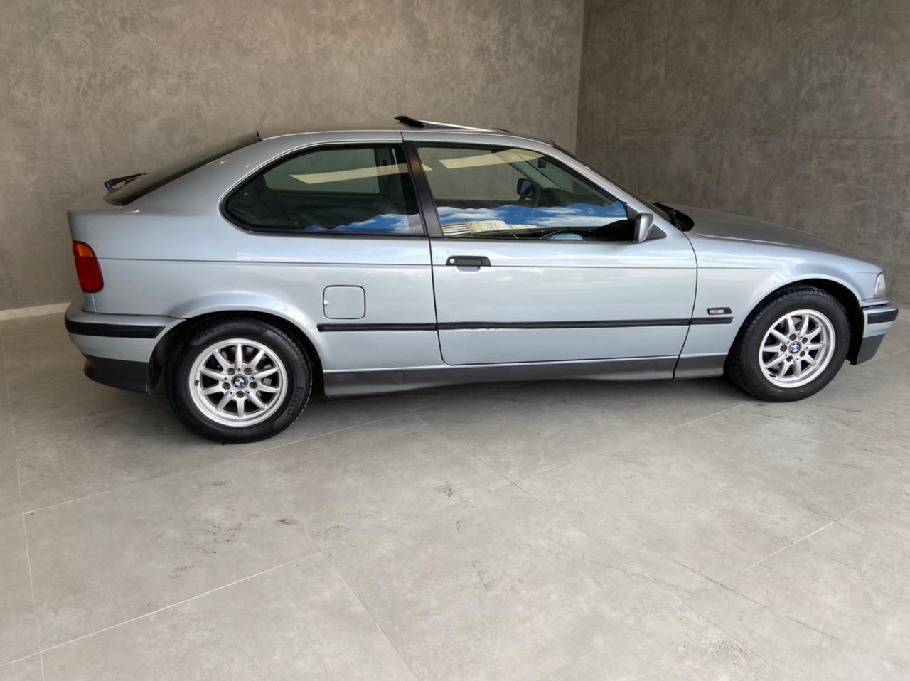 BMW 318i